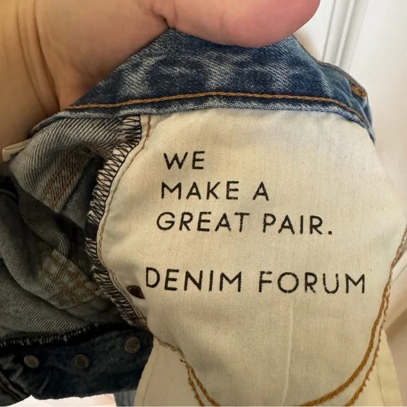 Aritzia Denim Forum "The Joni High Rise Loose 28L" Jeans - Picture 13 of 16